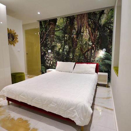 Lion'S Den Deluxe Studio Apartment Budapesta Exterior foto