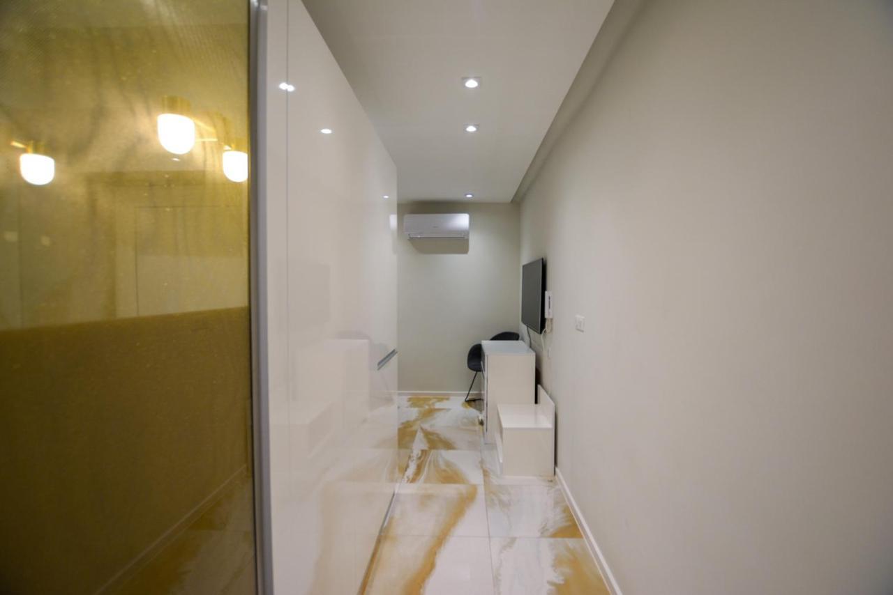 Lion'S Den Deluxe Studio Apartment Budapesta Exterior foto